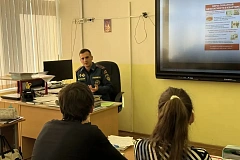 Безопасность подрастающего поколения: работа МЧС в школах СВАО